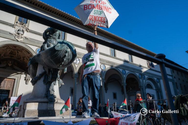 30 aprile 2026, Firenze – Presidio di solidarietà con la Global Sumud Flotilla, diretta a Gaza e intercettata dalla Marina israeliana.